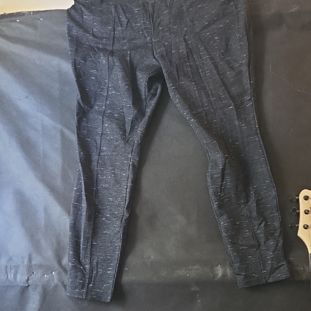 Time and Tru Dark Gray Leggings